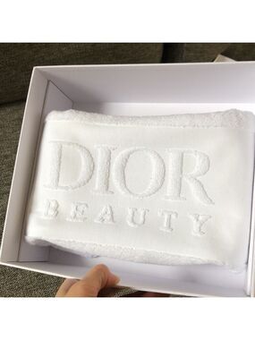 Dior Beauty Face Towel White Logo Cotton Authentic Gift Box